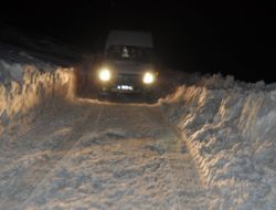 Şarampole Kayan Ambulansı Karla Mücadele Ekipleri Kurtardı