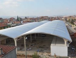 Denizli'de Karşıyaka Kapalı Pazaryeri Tamamlanıyor