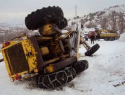 Malatya'da Karla Mücadelede Ekipleri Ölümden Döndü