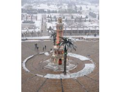 İZMİR'DEN KAR MANZARALARI