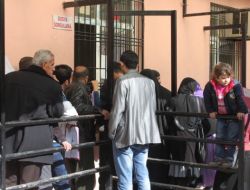 Cizre’de Genel Sağlık Sigortası Dosyaları Sokakta Satılıyor