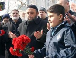 Zümrüt Apartmanı Kayıpları Anıldı