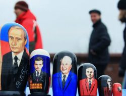 Ruslar En Çok Putin'i En Az Gorbaçov'u Beğeniyor