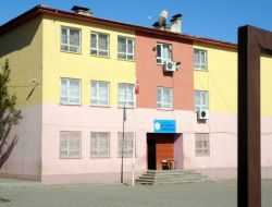 Öğretmen Cinnet Getirdi, Eşi Ve 3 Çocuğunu Öldürdü