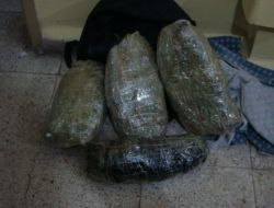 Uyuşturucu Ticareti İçin Çocuğunu Kullandı