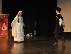 Karaçay Malkar Halk Şairi İsmail Semenov Eskişehir’de Anıldı