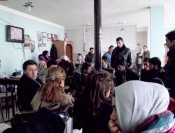 Arızalanan Otobüsün Yolcuları, Jandarma Tarafından Kurtarıldı