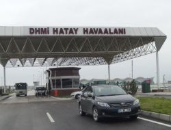 Hatay Valiliği Gazetecilerin Havaalanına Girişini Yasakladı