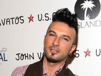 SEZEN AKSU, TARKAN'A UYMADI