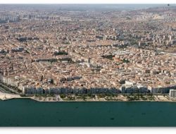 Karşıyaka’daki 'Yatık' Binalar Yerinde Dönüştürülecek