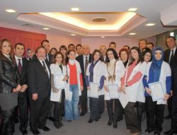 Başarılı Kuaförler Sertifika Aldı