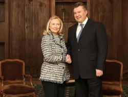 Ukrayna Cumhurbaşkanı, Clinton İle Görüştü
