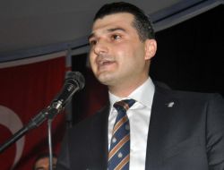Ak Parti Merkez İlçe'de Başkanlığa Emrullah Gülen Seçildi