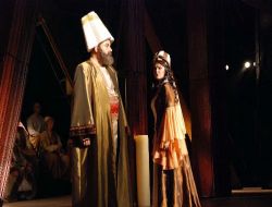 Şehir Tiyatrolarının Buluşmasında Deli İbrahim'le Sahne Açıldı