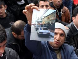 Zincirli Eylem Düzenleyen Esnaf Belediyeye Yürüdü