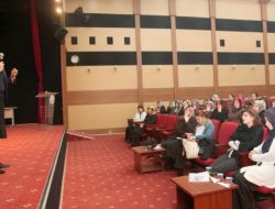 Kadınlara Eğitim Semineri