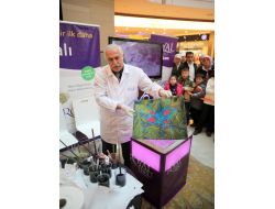 Royal Halı ‘ebru' Şovunu Avm’lere Taşıyor