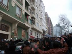 Libya Başkonsolosluğu Önünde Gerginlik