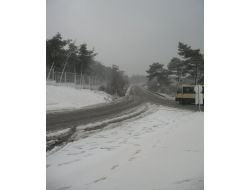 Kar, İstanbul'u Yeniden Beyaza Bürüdü