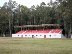 Adana'da Semt Sahaları Tribünlü Hale Getiriliyor