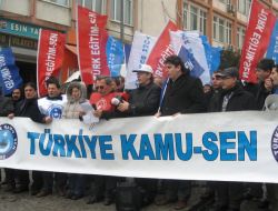 Eylemci Memurların Rüzgarla İmtihanı