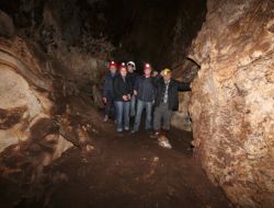 Kula'daki Börtlüce Mağarası Turizme Kazandırılıyor