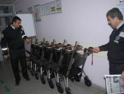 Hasta Yakınları Tekerlekli Sandalyeyi Jeton Atarak Alacak