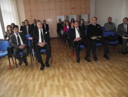 Engellilere Daha İyi Hizmet Verebilmek İçin İşaret Dili Öğreniyorlar