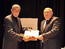 Sigaradan Babasını Ve Ağabeyini Kaybetti, 40 Yıl Sonra Sigarayı Bıraktı