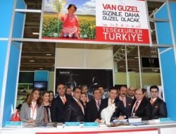 Vanlı Turizmciler Türkiye'ye Teşekkür İçin Emıtt’te