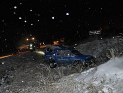 Askeri Araç Şarampole Yuvarlandı!!