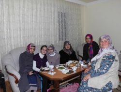 "Veli Öğretmen Diyalogu Öğrenciye Başarı Getirir"