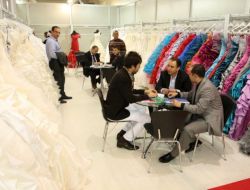 İzmir 6. Gelinlik, Damatlık Ve Abiye Giyim Fuarı 15 Şubat'ta