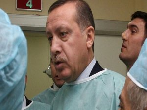 Başbakan ikinci kez ameliyat oldu