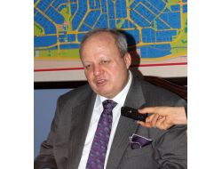 "Türkiye, Siyasi İstikrarla Birlikte Parlayan Yıldız Olmayı Sürdürecek"