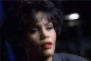 Whitney Houston Hayranları Kiliseye Akın Ediyor