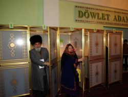 Türkmenistan, Devlet Başkanını Seçiyor