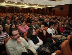 Ustalardan Kursiyerlere Oyunculuk Dersi