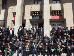 Adana Barosu Savcının Dosyadan El Çektirilmesini Protesto Etti