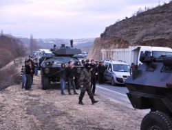 Bomba Yüklü Otomobil Yakalandı!