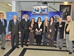 Yeşilçam Oyuncuları Simülatörde Uçuş Keyfi Yaşadı