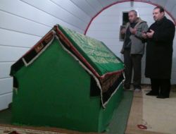 Her Sevgililer Günü'nde Allah Dostlarına Dualarını Armağan Ediyor