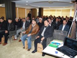 Çiftçiler Tarım Hastalıkları Konusunda Bilgilendirildi