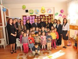 Vali Kızılcık'ın Eşi Beşikdüzü İlçesini Ziyaret Etti