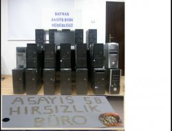 Okul Bilgisayarlarını Çalan Şüpheliler Yakalandı