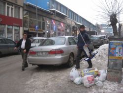Mumcu Esnafı Temizlikten Şikayetçi Oldu