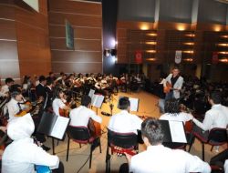 Gençlik Merkezi’nde Öğrendiklerini Sergilediler