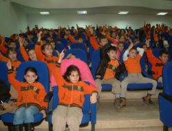 Zambak Yayınları'ndan Ücretsiz Çocuk Tiyatrosu