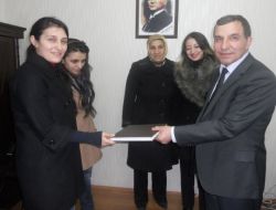 Kızılay Kadın Kolları'ndan Etü'ye Kitap Bağışı