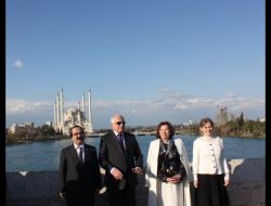 Klaus: Merkel Ve Sarkozy Ab’ye Giriş Şartlarını Yukarıya Çekiyor